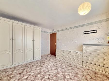 Downstairs Bedroom.jpeg