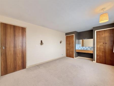 Bedroom 1.jpeg