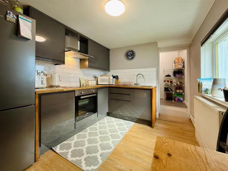 Kitchen.JPG