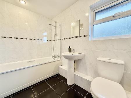 Bathroom.JPG
