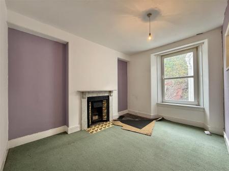 Flat 2 - Bedroom 1.jpg