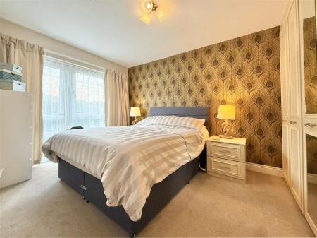 Bed1.JPG