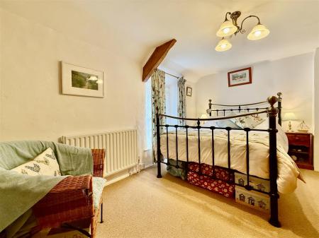 Bed 1.JPG