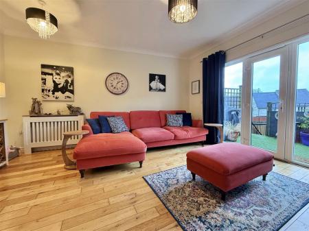 Living Room.jpg