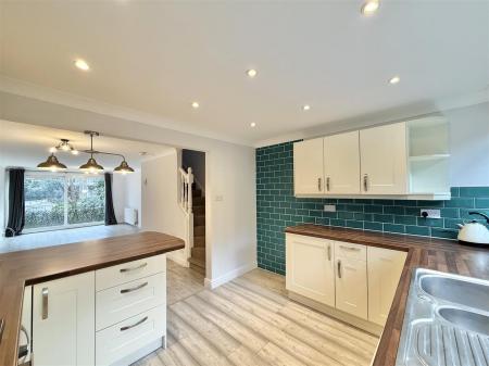 Kitchen..jpg