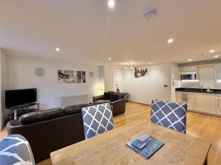 Dining Area.jpg