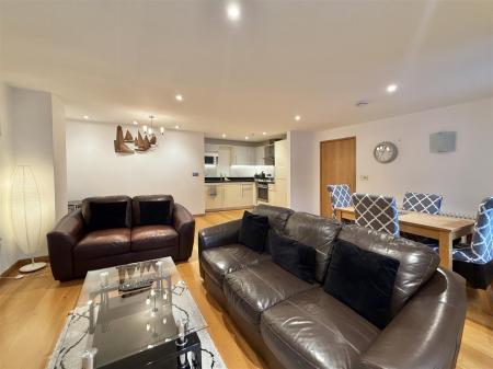 Lounge  Area.jpg