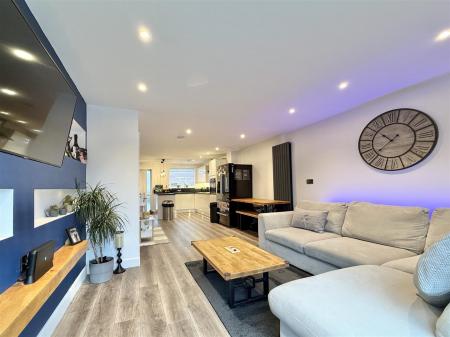 Lounge  Area.jpg