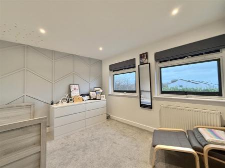 Bedroom_2.jpg