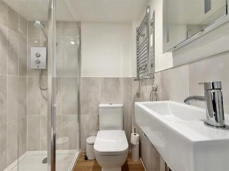 Separate Shower Room.jpg