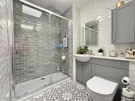 Luxury Shower Room.jpeg