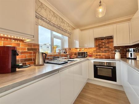 Kitchen_.jpeg