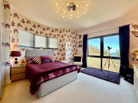 Bedroom 2.JPG