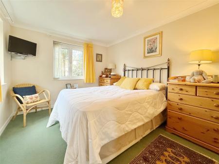 Bed 1.JPG