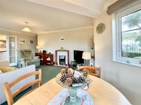 dining towards lounge area.JPG