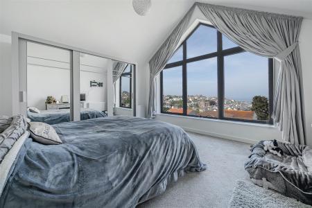 Bed 1.jpg