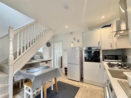 Kitchen_.jpg