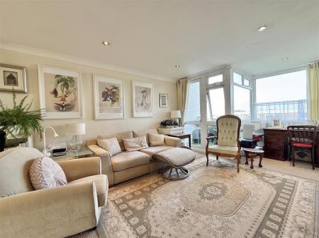 Lounge  Area.jpg