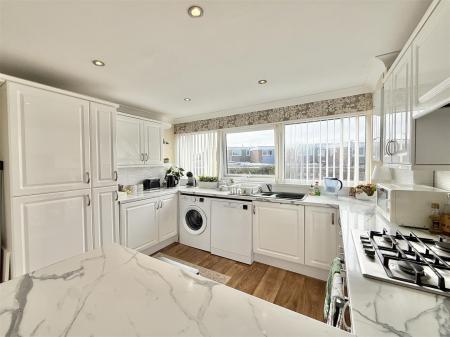 Kitchen_.jpg
