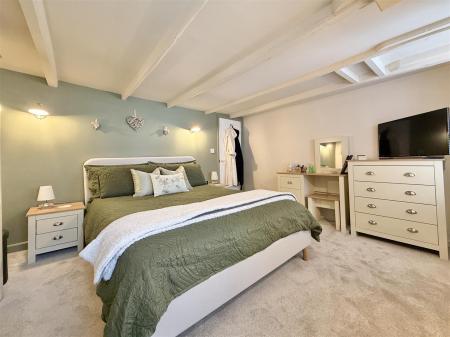 Bedroom 1.jpeg