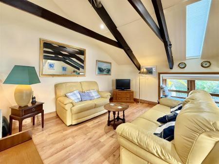 Lounge Area.JPG