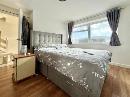 Bed 2.JPG
