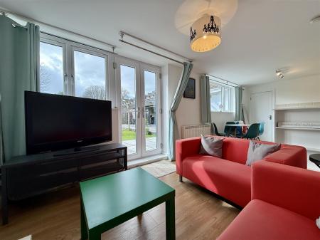 Annex Lounge Area.JPG