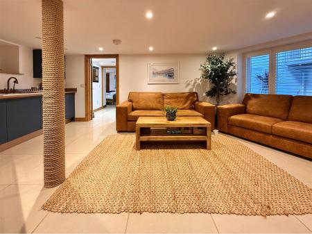 Lounge Area.JPG