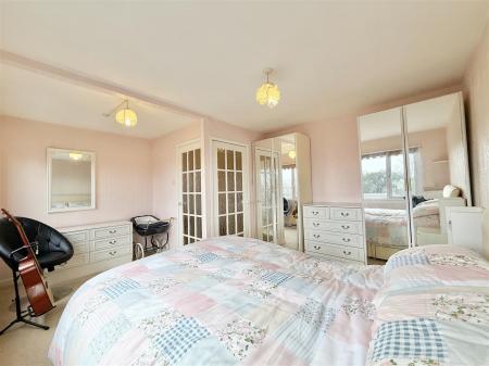 Bedroom 1.jpeg