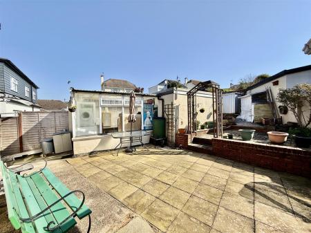 Rear_Garden.jpeg