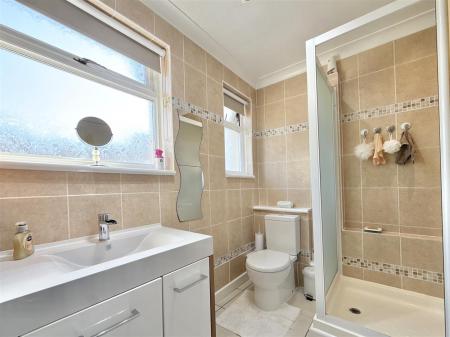 Shower  Room.jpeg