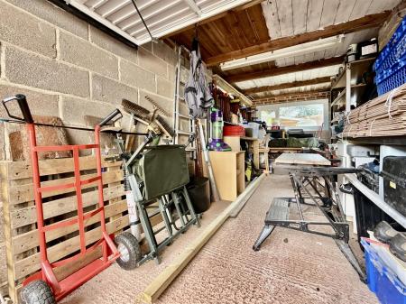 Garage.jpeg