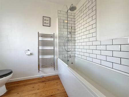 Family Bathroom.jpeg