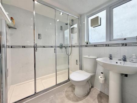 Shower Room.jpeg