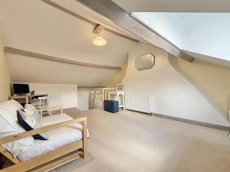 Top Bedroom.jpg
