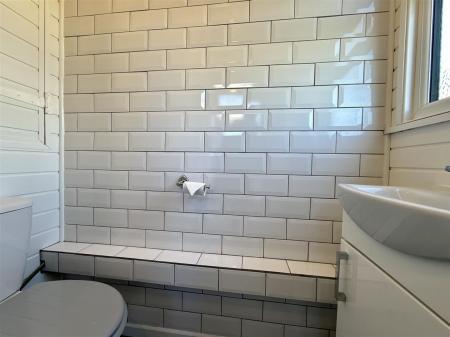 Downstairs WC.JPG