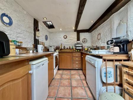 Kitchen.JPG