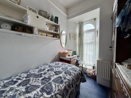 Bed 5.JPG