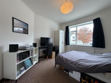 Bed 1.JPG