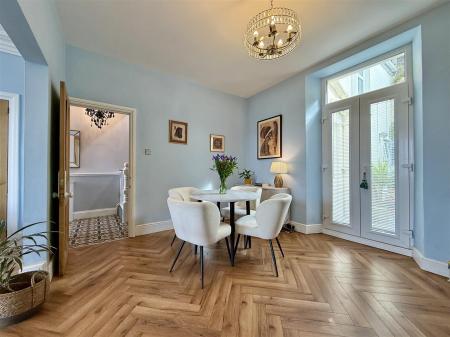 Seating Area In Living Room.JPG