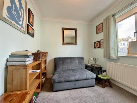Bedroom 2.JPG