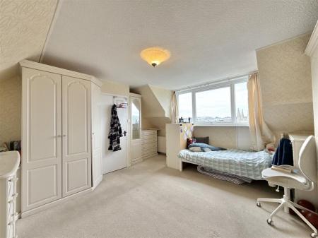 Bedroom 2.jpg