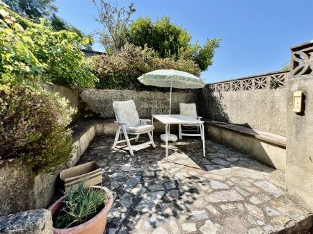 16 Milton Park - 23.jpeg