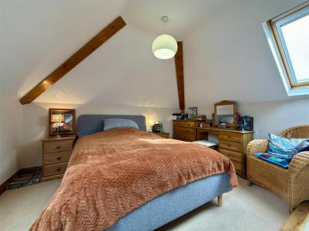 Bedroom 2.JPG