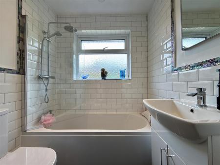 Bathroom.JPG