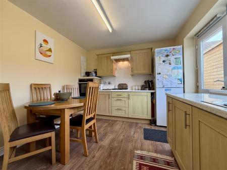Dining Area.JPG