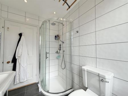 Shower  Room.jpg