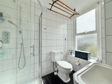 Shower Room.jpg