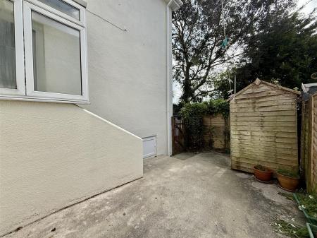 Rear Patio.JPG