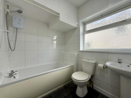 Bathroom.JPG